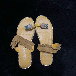 Mustard yellow pineapple sandal size 9